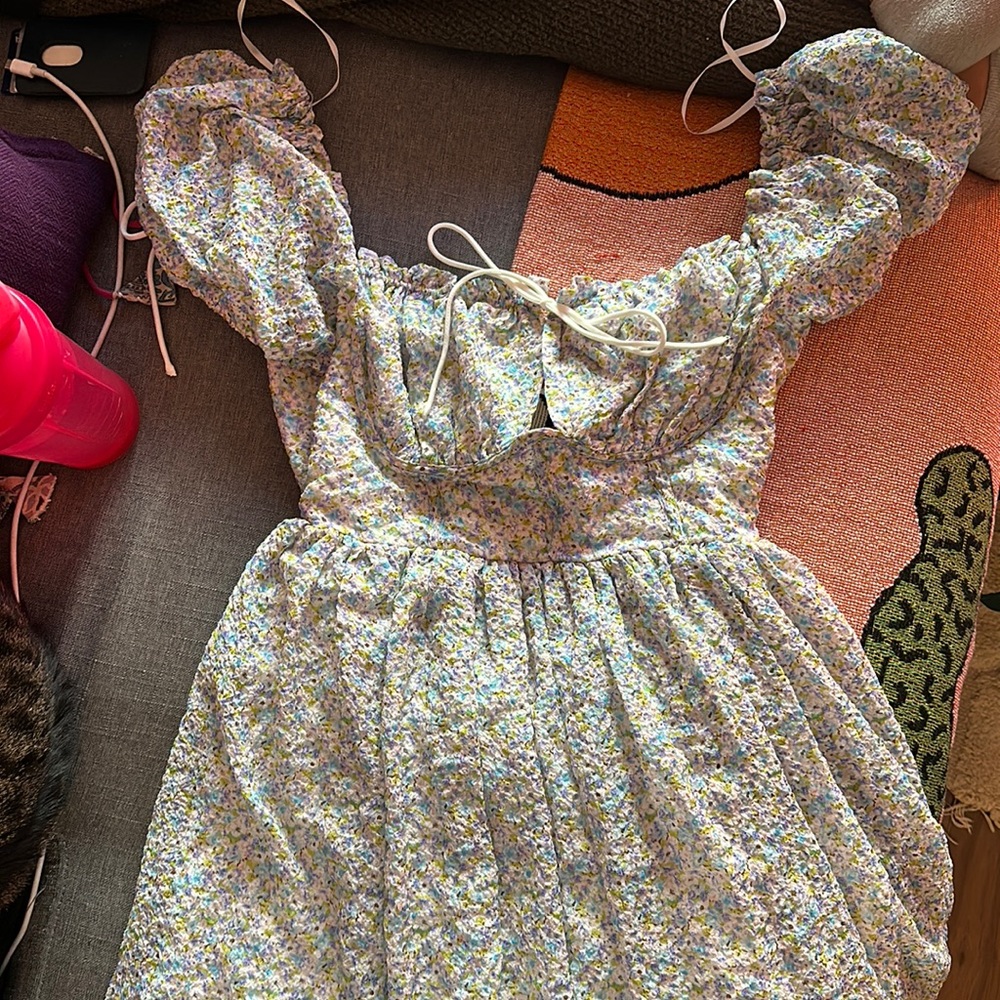 NWT KISS THE SKY DRESS WEB EXCLUSIVE! From Urban Outfitters! Perfect for Summer